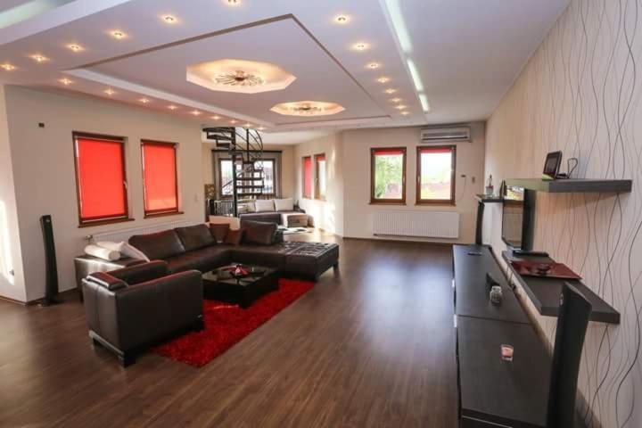 Apartments Malkoc Lux Bihać エクステリア 写真